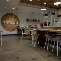 Das Foto wurde bei Simsim Outstanding Shawarma von Tota🤍 am 1/13/2020 aufgenommen