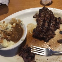 Photo taken at Texas Roadhouse by Walt F. on 6/1/2017