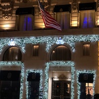 Photo taken at Harry Winston by Booie on 12/14/2018