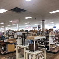 Photo taken at Home Goods by Booie on 7/8/2022