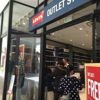 リーバイス ファクトリーアウトレット 越谷レイクタウン店 Outlet Store リーバイス ファクトリーアウトレット 越谷レイクタウン店 Outlet Store