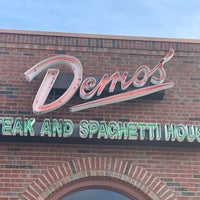 Foto diambil di Demos&amp;#39; Restaurant oleh Ryan W. pada 4/7/2024