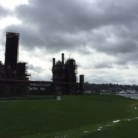 Photo taken at Gas Works Park by Jirapat N. on 4/8/2017
