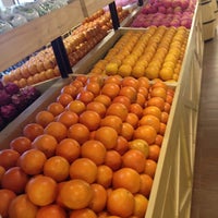Foto diambil di Apricot Fruit Store oleh Yunita W. pada 4/3/2014