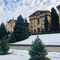 Photo taken at National Assembly of Armenia / Parliament | Հայաստանի Ազգային Ժողով by Vladimir B. on 12/29/2018