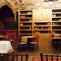 3/21/2015 tarihinde Vladimir B.ziyaretçi tarafından Salon Armenian Restaurant'de çekilen fotoğraf
