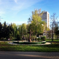 Photo taken at Leninskiy Garden by Anna G. on 5/9/2013