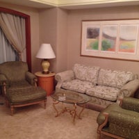Photo taken at Shangri-La Hotel Harbin 哈爾濱香格里拉大酒店 by Aydar on 10/7/2015