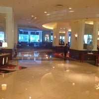 Photo taken at Shangri-La Hotel Harbin 哈爾濱香格里拉大酒店 by Aydar on 10/11/2015