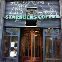 Photo taken at Starbucks by Rodrigo O. on 5/16/2013