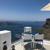 Photo taken at Iconic Santorini, a boutique cave hotel by Saad on 6/8/2019