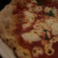 Foto tirada no(a) Cecconi’s Pizza Bar por Saad em 10/20/2023