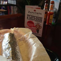 Foto scattata a Zapatista Burrito Bar da Aloo il 7/27/2013