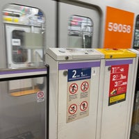 Photo taken at Hanzomon Line Kudanshita Station (Z06) by Shige S. on 7/18/2022