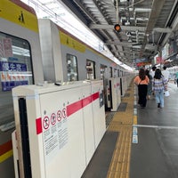 Photo taken at Toyoko Line Naka-meguro Station (TY03) by Shige S. on 7/15/2023
