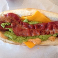 Снимок сделан в Pee Wee&amp;#39;s Famous Hot Dogs and Hamburgers пользователем Tim M. B. 12/23/2013