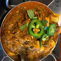 Foto diambil di Tarka Indian Kitchen oleh Jonathan L. pada 2/10/2022