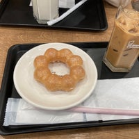 Photo taken at Mister Donut by Miyo .. on 5/3/2022