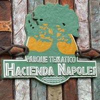 Foto diambil di Parque Tematico. Hacienda Napoles oleh Andrea L. pada 12/26/2020