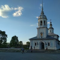 Photo taken at Храм Святого Благоверного Князя Александра Невского by Vladimir E. on 5/14/2018
