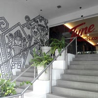 Das Foto wurde bei Tune Hotels.com - Waterfront Kuching von Momo am 7/20/2018 aufgenommen
