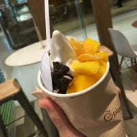 Photo taken at Pinkberry by viewvvs on 7/23/2017
