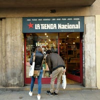 4/22/2017 tarihinde Alicia F.ziyaretçi tarafından La Tienda Nacional'de çekilen fotoğraf