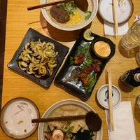 Foto tirada no(a) Zen Ramen &amp;amp; Sushi por oruc y. em 12/27/2022