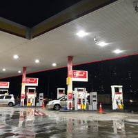 Photo taken at Shell by debtdash on 10/29/2022