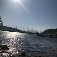 Foto diambil di Martı Marina &amp;amp; Yacht Club oleh Serpil E. pada 7/7/2023