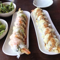 4/27/2013 tarihinde Khweeeldziyaretçi tarafından Awesome Sushi'de çekilen fotoğraf