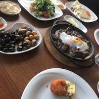 Photo prise au Kırıtaklar Mandıra &amp;amp; Kahvaltı par Cenker K. le3/17/2018