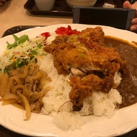Photo taken at Izumi Cafeteria (Izumi no Mori) by 琉 on 11/19/2018