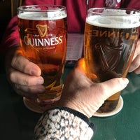 Das Foto wurde bei Galway Bay Irish Restaurant &amp;amp; Pub von Donna H. am 12/9/2017 aufgenommen