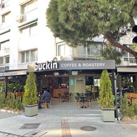 Foto tirada no(a) Buckin Coffee &amp;amp; Roastery por Buckin Coffee &amp;amp; Roastery em 4/6/2021