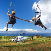 12/9/2014 tarihinde Air Maui Helicopter Toursziyaretçi tarafından Air Maui Helicopter Tours'de çekilen fotoğraf