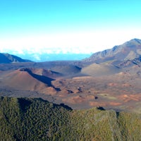 12/9/2014 tarihinde Air Maui Helicopter Toursziyaretçi tarafından Air Maui Helicopter Tours'de çekilen fotoğraf