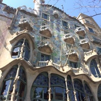 Photo taken at Casa Batlló by mamanolo 🏊🏻‍♀️💦💧 on 5/9/2015