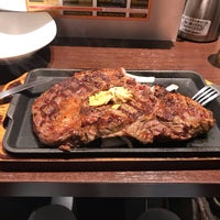 Photo taken at Ikinari Steak by マテウス on 11/9/2018