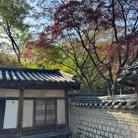 Photo taken at Huwon, Secret Garden by Andres N. on 4/12/2024