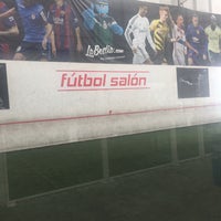 Foto tomada en Futenis &amp;amp; Futbol Salon  por Nestor G. el 6/5/2015