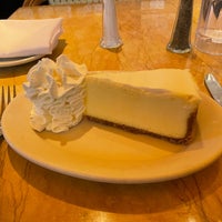 Photo taken at The Cheesecake Factory by Dmitry B. on 12/5/2022