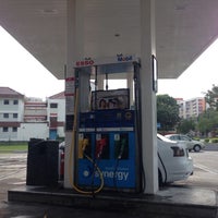 Photo taken at Esso Tampines Ave 9 by ,7TOMA™®🇸🇬 S. on 10/4/2014