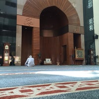 Photo taken at Al-Iman Mosque by ,7TOMA™®🇸🇬 S. on 4/2/2015