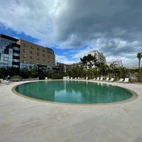 5/17/2023 tarihinde Cheolmin S.ziyaretçi tarafından Hotel Mercure Villa Romanazzi Carducci'de çekilen fotoğraf