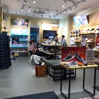 skechers flagship