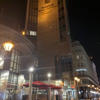 Das Foto wurde bei Kempinski Hotel Corvinus Budapest von Deric A. am 1/29/2024 aufgenommen