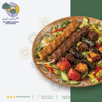 รูปภาพถ่ายที่ Green Bukhari Restaurant โดย Green Bukhari Restaurant เมื่อ 7/8/2018