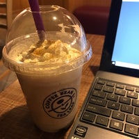 Снимок сделан в The Coffee Bean &amp;amp; Tea Leaf пользователем Shinwoo L. 11/7/2018