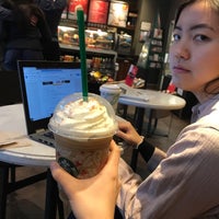 Photo taken at Starbucks by Shinwoo L. on 12/16/2018